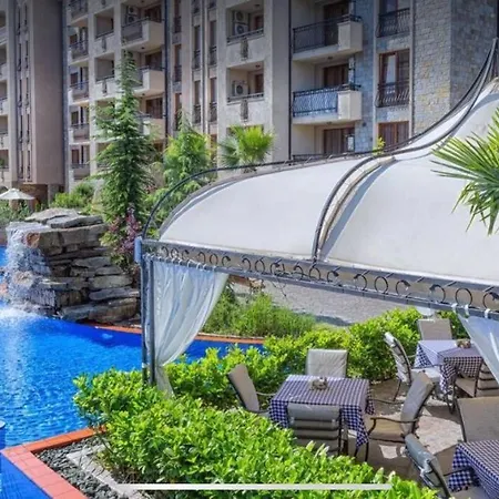 Deluxe In Cascadas Sunny ساني بيتش